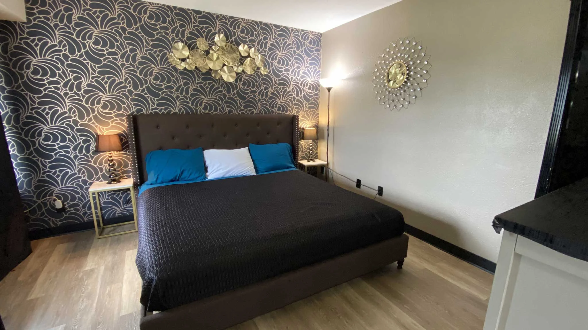 seeker motel room